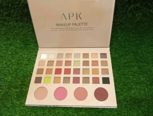 Eye shadow makeup pallate 35G Bronze Goals Available for sale in Lahore