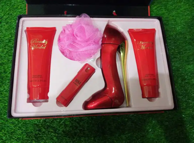 women perfume gift set Available for sale