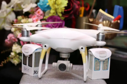 Dji Phantom 4 drone camera  with accessories for sale in Lahore