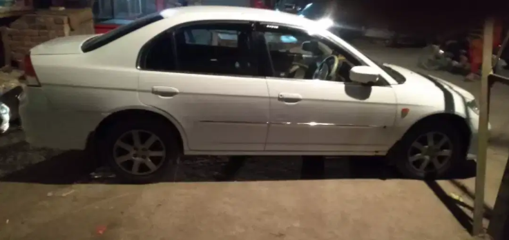 Honda Civic VTi Oriel in White color Available for sale in Lahore