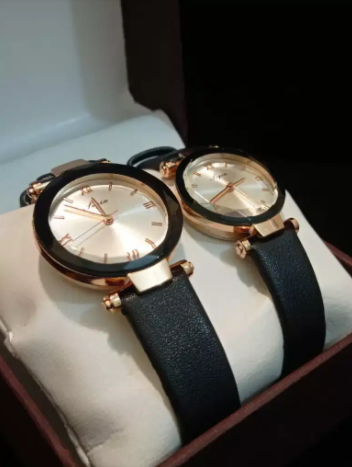 Couple Watches in Different Colors Available for Sale in Gujranwala