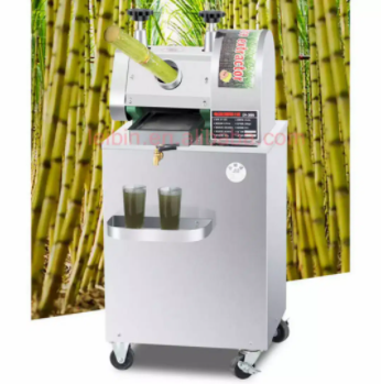 Commercial Sugarcane juice Machine Available for sale in Gujranwala
