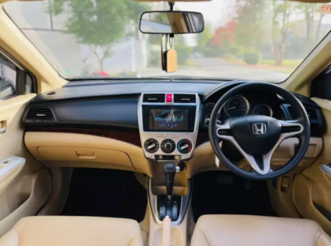 Honda City Aspire 1.5 White Color Available for Sale in Lahore