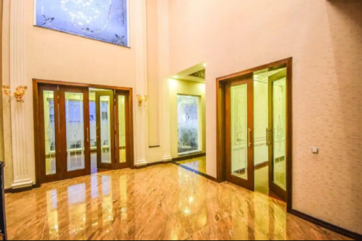 1 Kanal Beautiful House Available for sale in Lahore