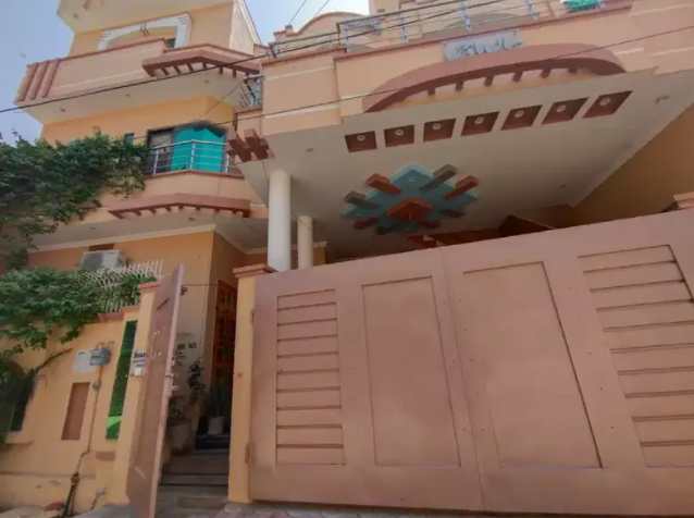 10 Marla upper story house for rent available in Bahawalpur