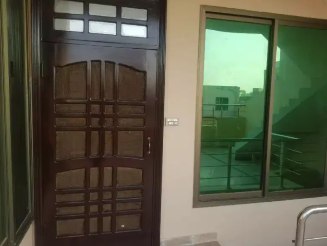 10 Marla upper story house for rent available in Bahawalpur