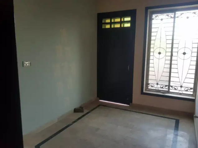 10 Marla upper story house for rent available in Bahawalpur