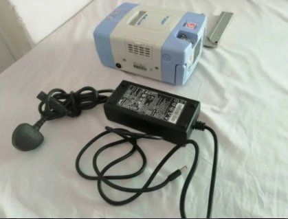 Portable Oxygen Concentrator Medical Equipment Available for Sale