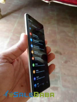 Sony Xperia XZ3 mobile phone is available for sale