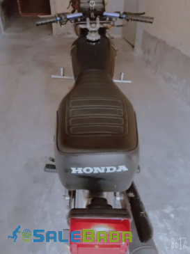 Honda 125 2016 model in black color available for sale