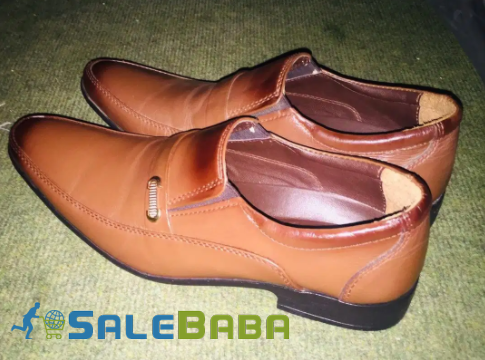 Brown color men footwear of the best quality is available