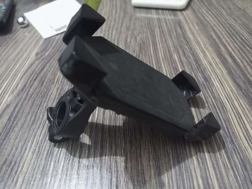 Mobile bracket