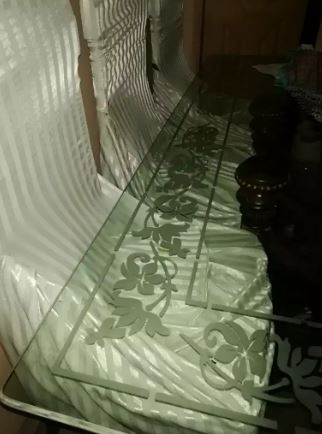 Dining table for sale