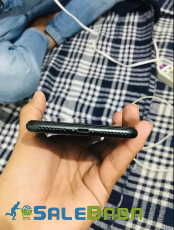 Apple iPhone 7 Plus Black iPhone  for Sale in Lahore