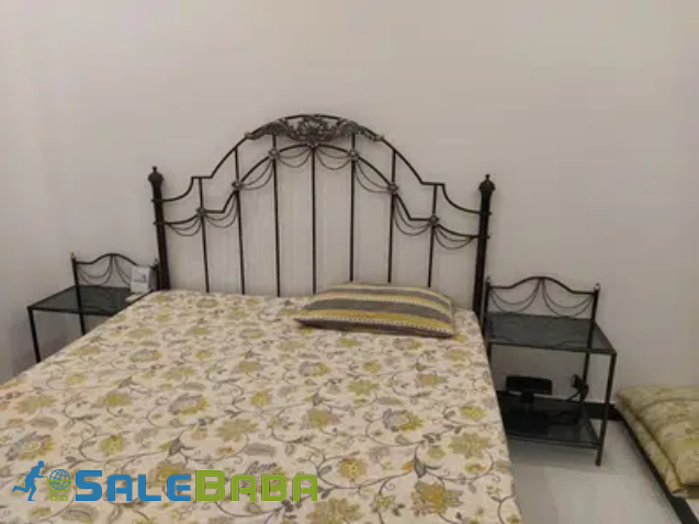 Beautiful Wrought Iron Bed Set for Sale in Sialkot