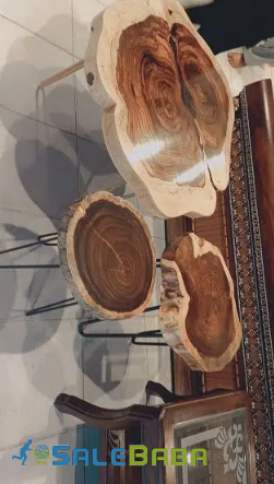 Beautiful Wood Table for Sale in Karachi